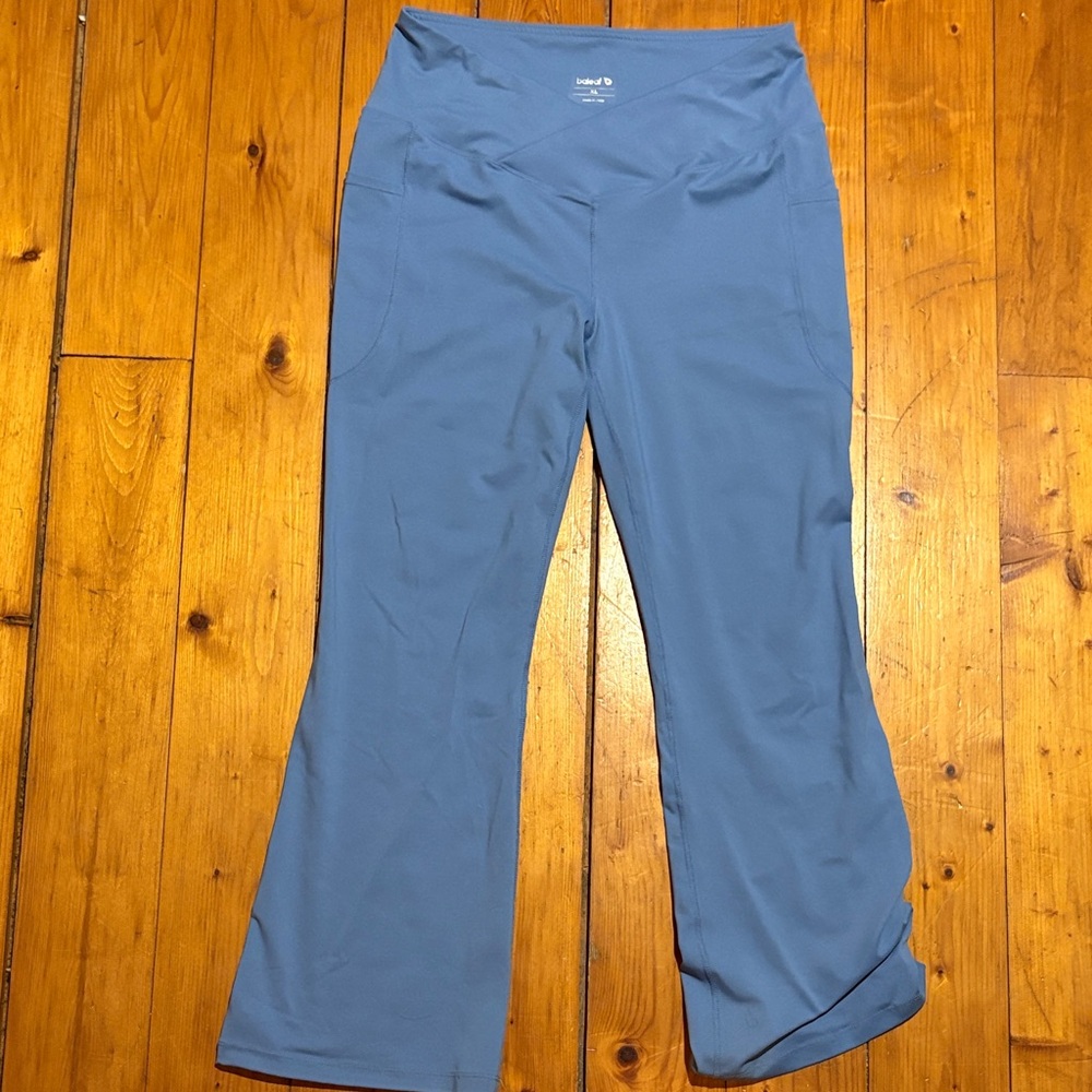 Size XL Baleaf Women's Blue Boot Cut Yoga Pants